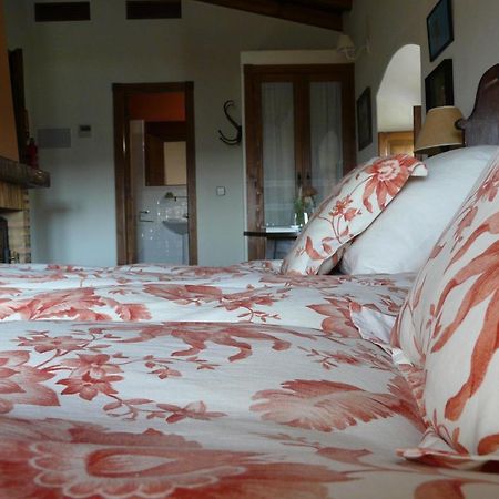 Palacio Viejo De Las Corchuelas Torrejón el Rubio Екстериор снимка