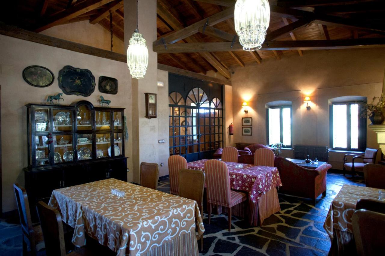 Palacio Viejo De Las Corchuelas Torrejón el Rubio Екстериор снимка
